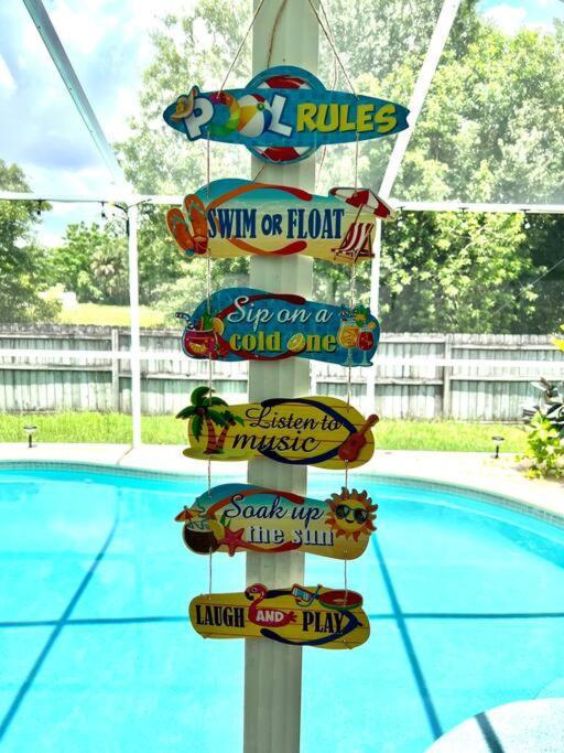 Villa Tampa Getaway Pool House Exterior foto